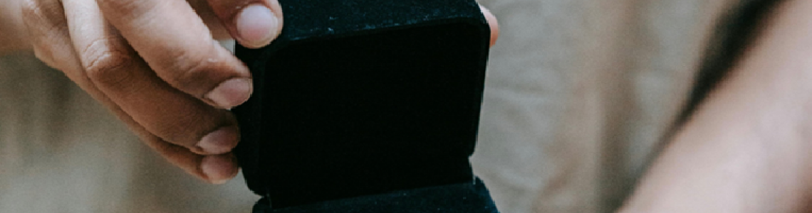 A Real Guide for Men Buying an Engagement Ring