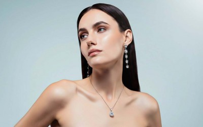 She Bought the Diamond Herself: Why Modern Women Are Choosing Their Own Milestones